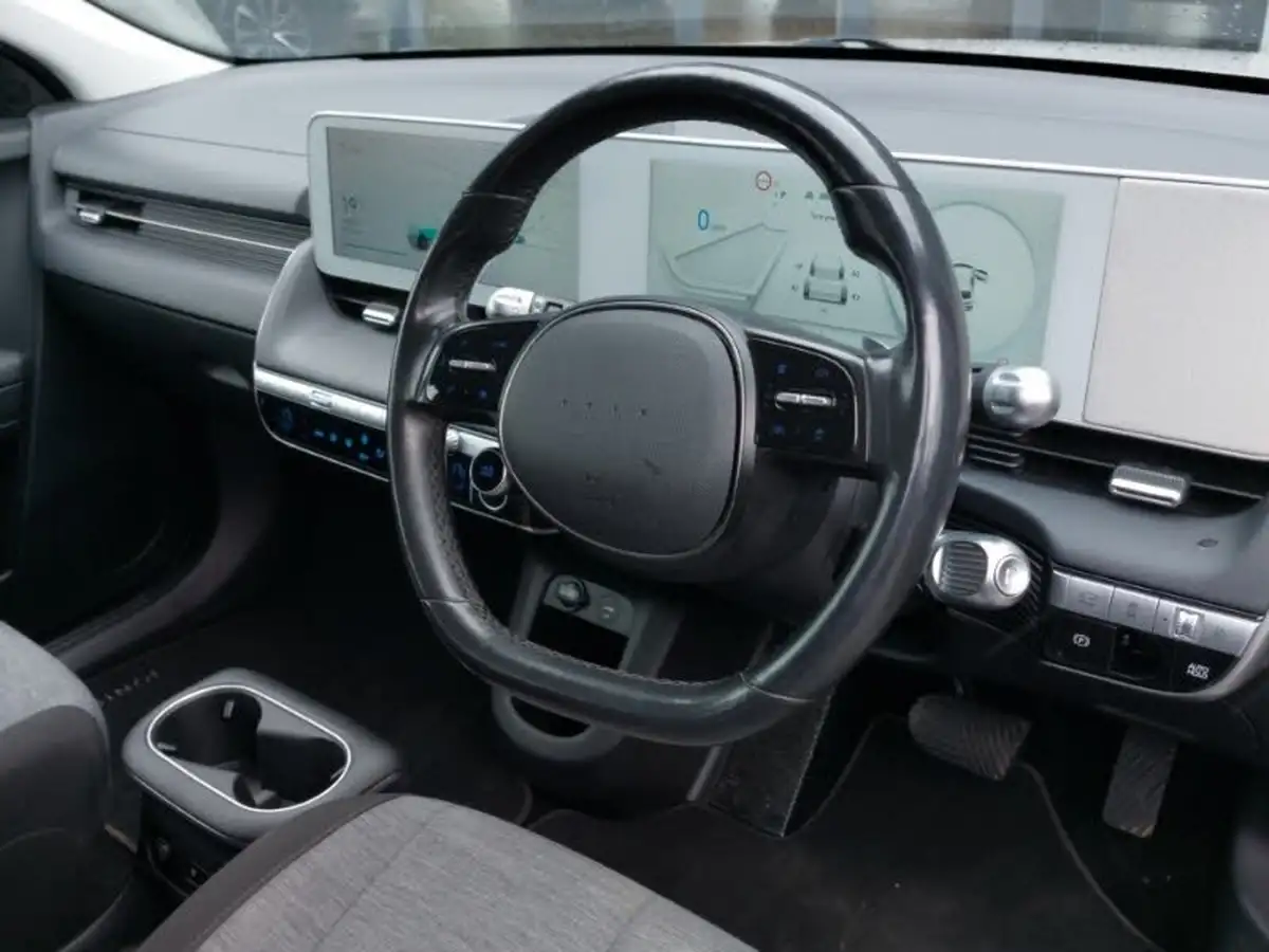 2021-hyundai-ioniq-5-e-premium-217ps-73kwh-rwd-big-9