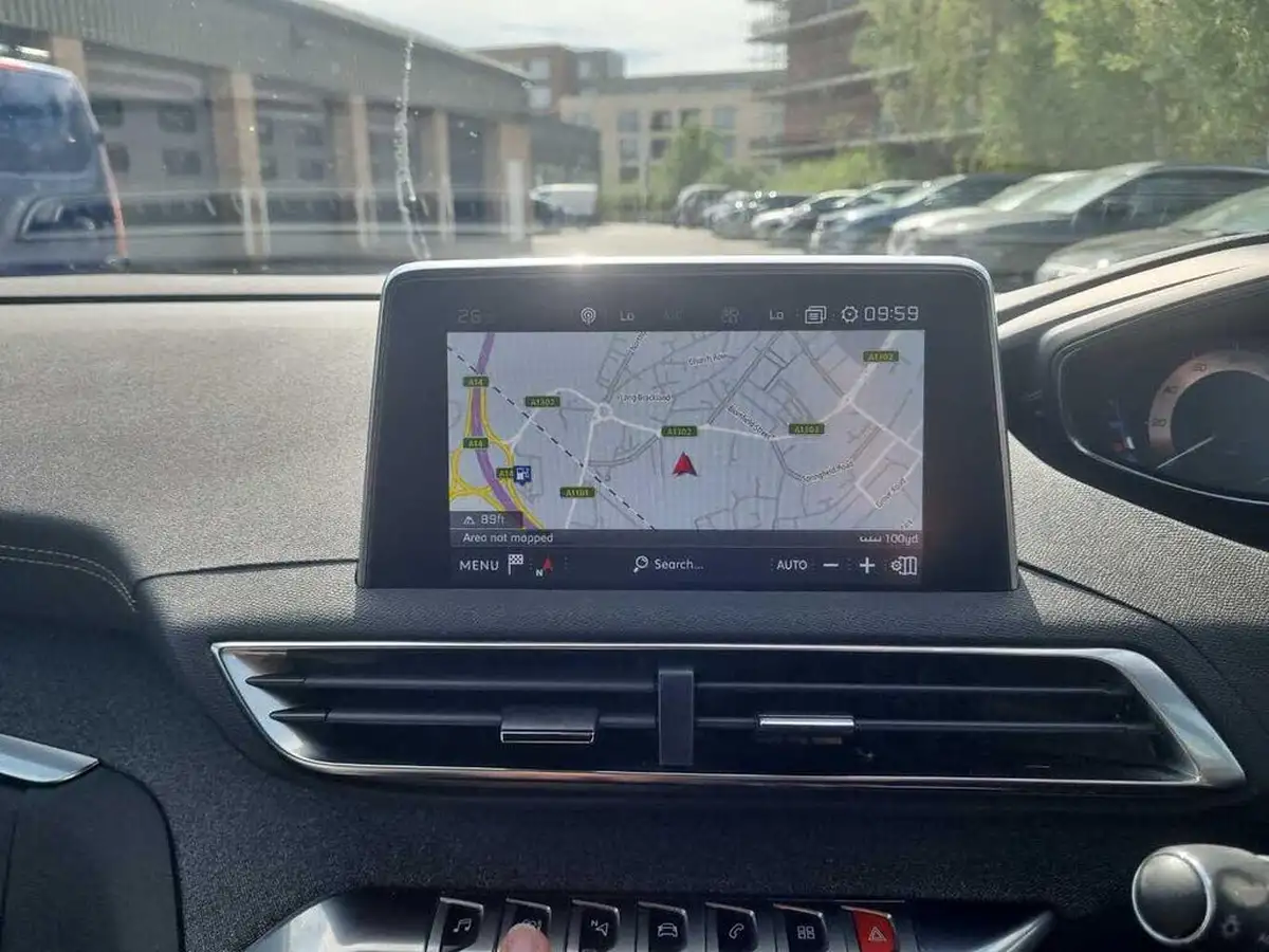 2020-peugeot-5008-suv-12-puretech-gt-line-eat8-big-22