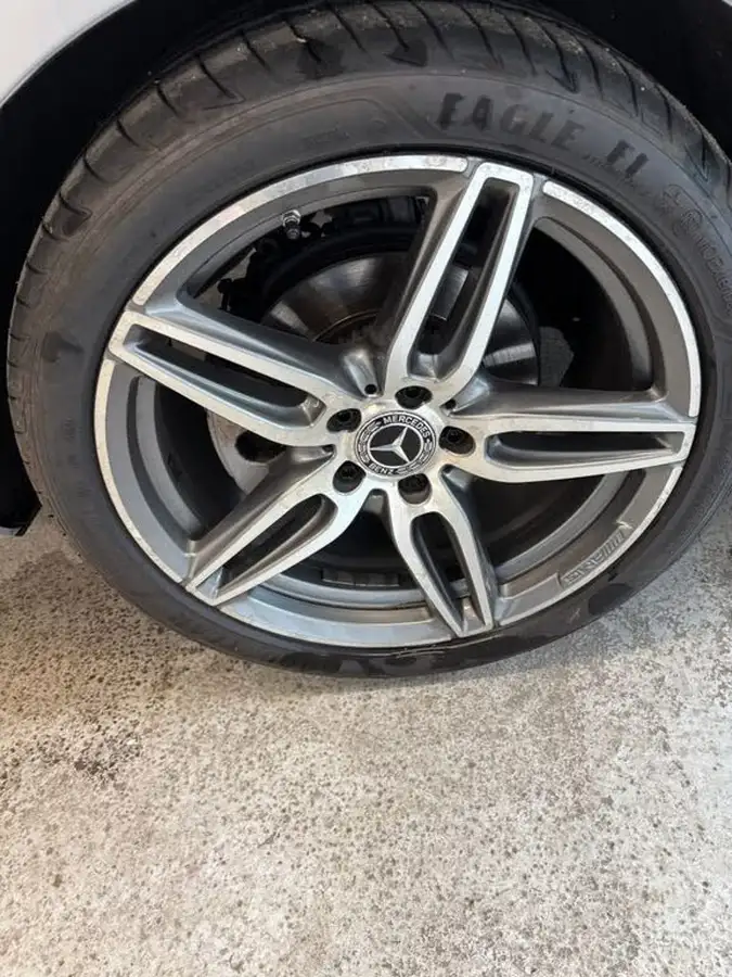 2018-mercedes-benz-e-class-20-e200-amg-line-ss-saloon-4d-big-30