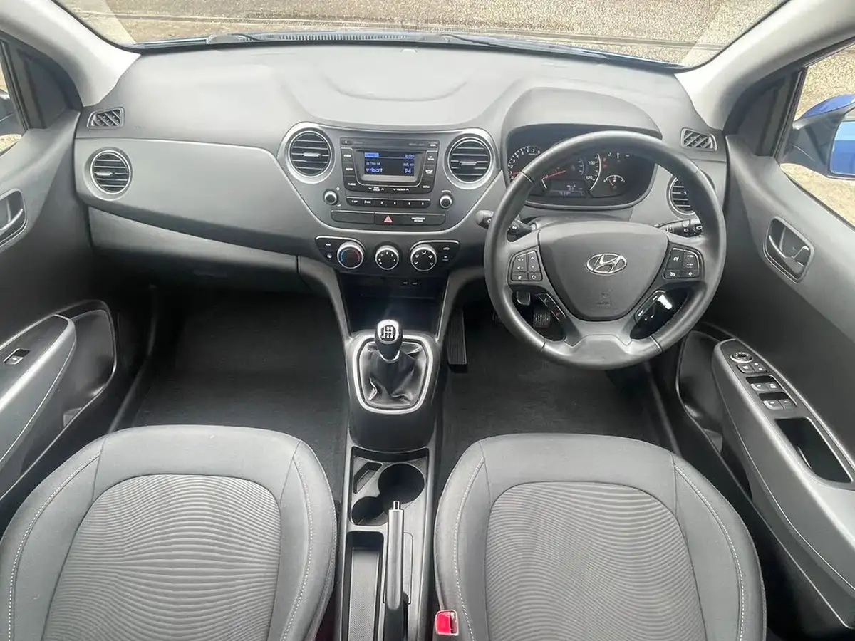 2018-hyundai-i10-12-se-big-21