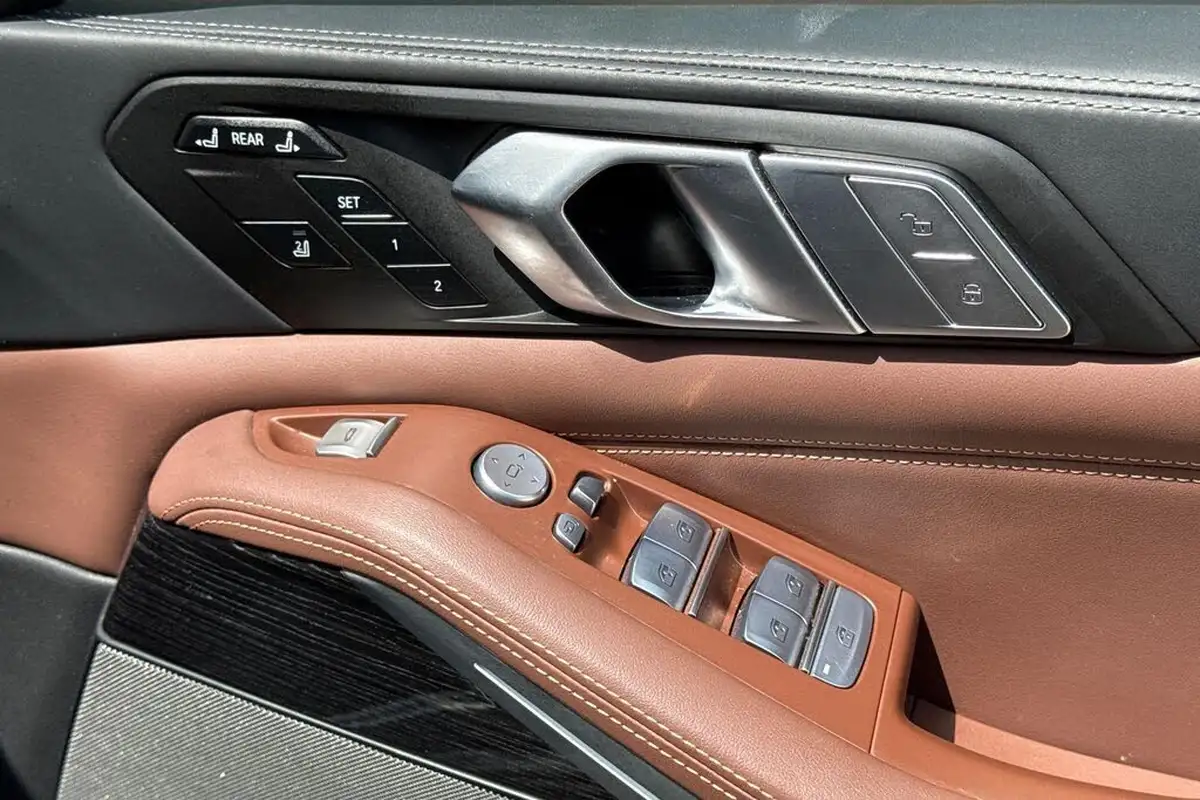 2022-bmw-x7-30td-xdrive-40d-m-sport-big-43