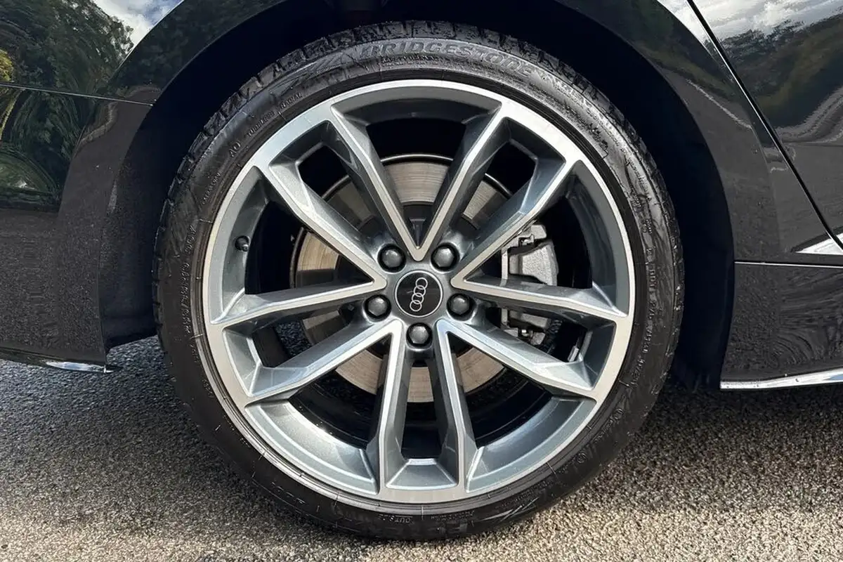 2024-audi-a5-20-45-tfsi-s-line-sportback-5d-big-9