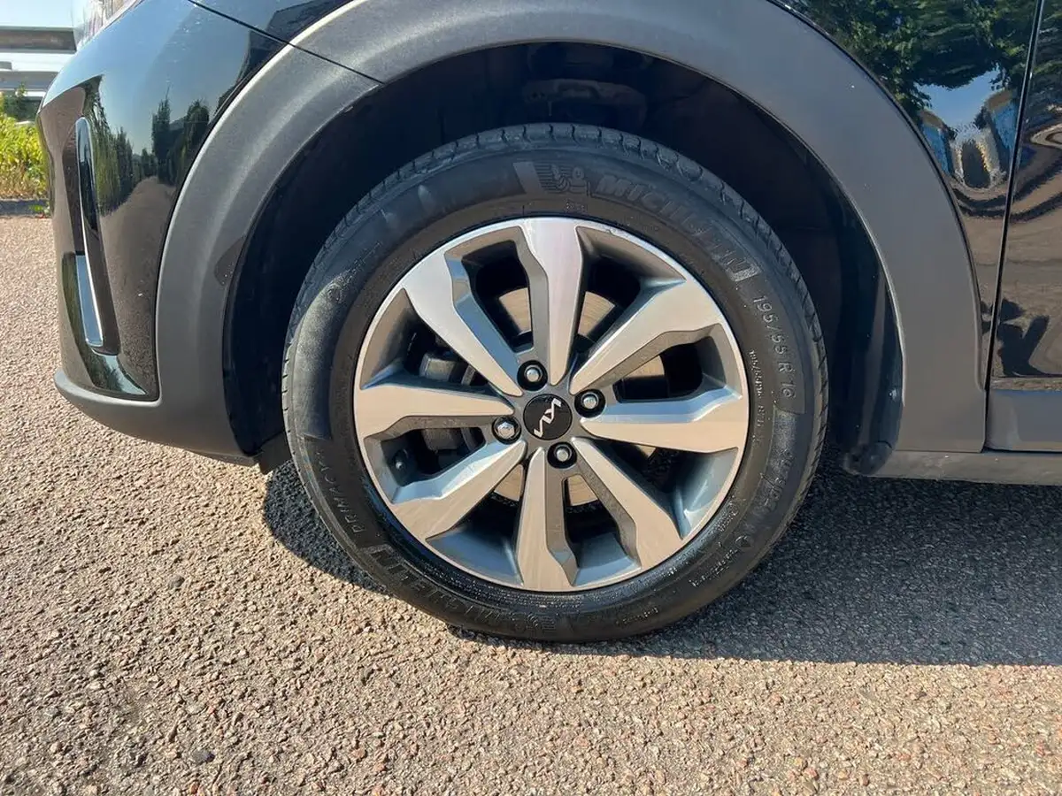 2023-kia-stonic-10-t-gdi-2-99bhp-big-8