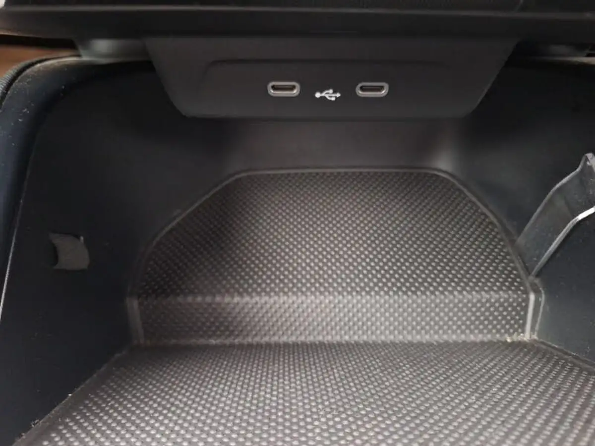 2022-skoda-fabia-10-tsi-colour-edition-109ps-big-17