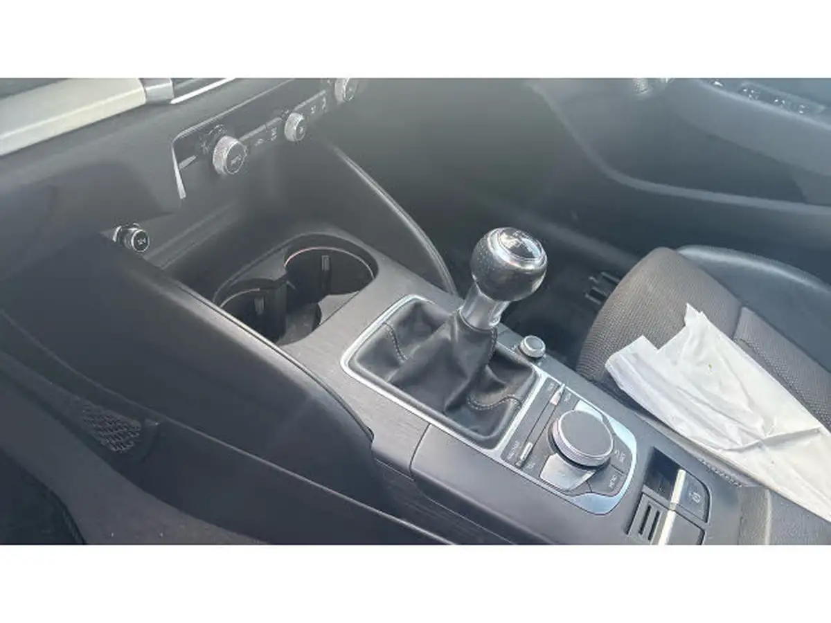 2017-audi-a3-15-tfsi-s-line-saloon-4d-big-12