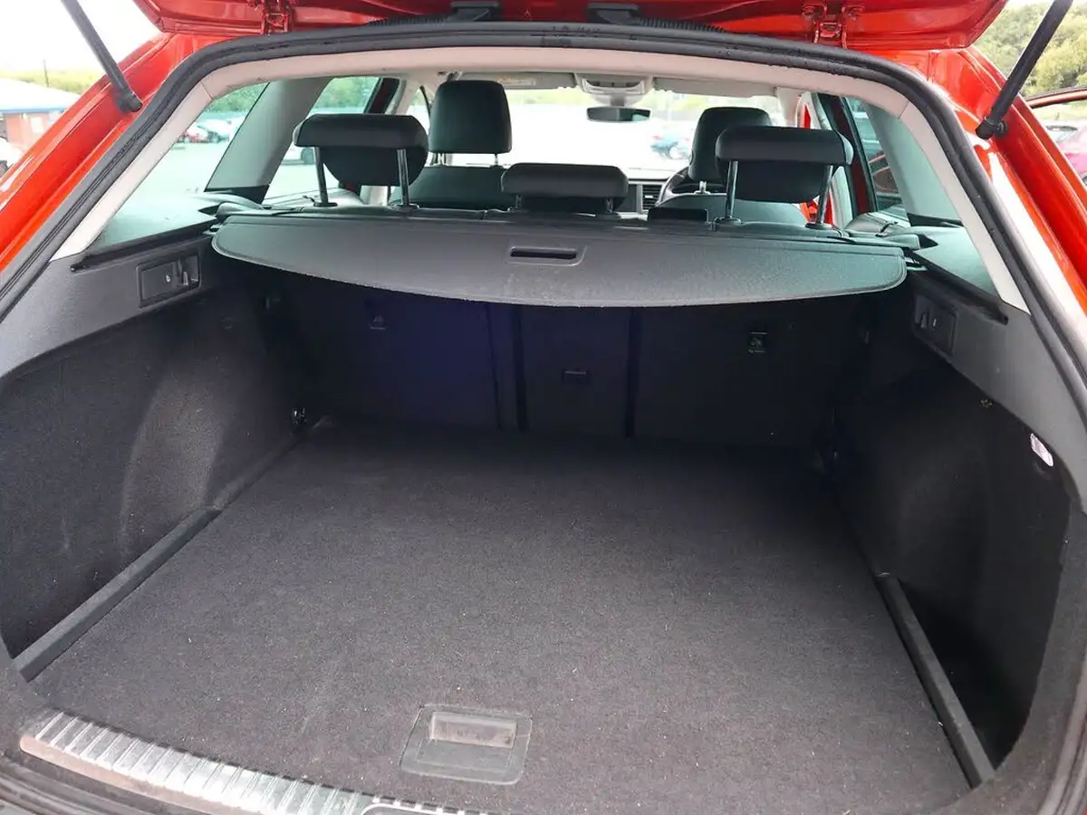 2019-seat-leon-15-tsi-evo-xcellence-lux-130ps-estate-big-4