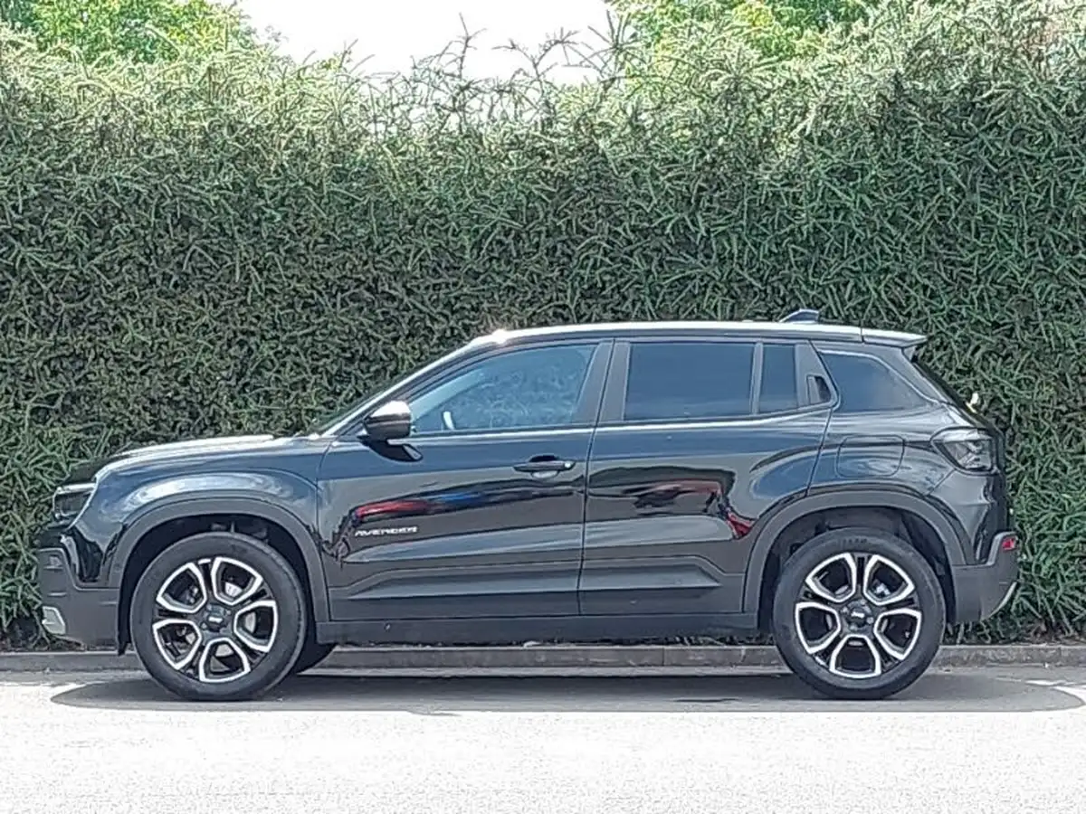 2024-jeep-avenger-12-gse-summit-e-hybrid-48v-auto-big-3