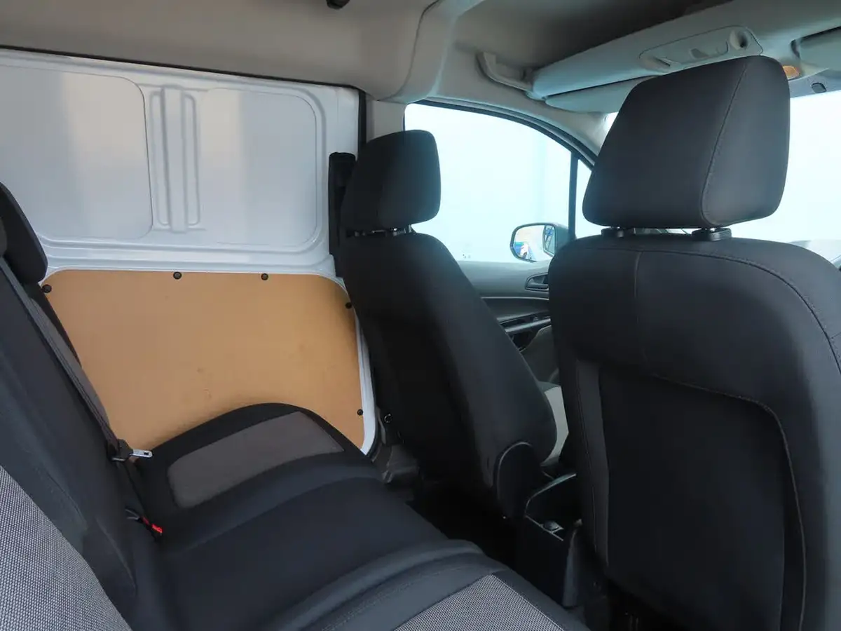 2021-ford-transit-connect-big-24