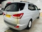 2014-kgm-ssangyong-turismo-20td-es-t-tronic-small-3