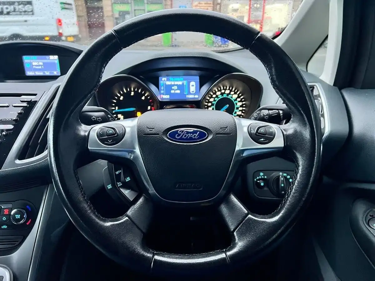 2014-ford-c-max-20tdci-titanium-powershift-big-7