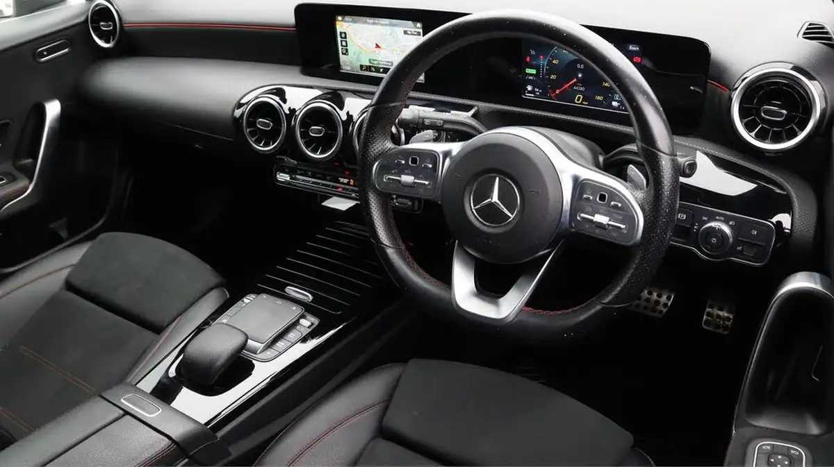2021-mercedes-benz-a-class-13-a250e-amg-line-hatchback-5d-big-9