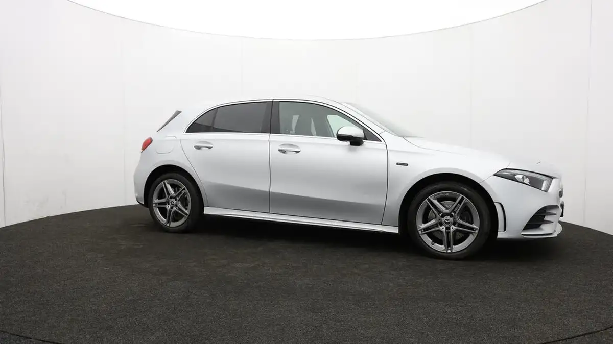 2021-mercedes-benz-a-class-13-a250e-amg-line-hatchback-5d-big-37