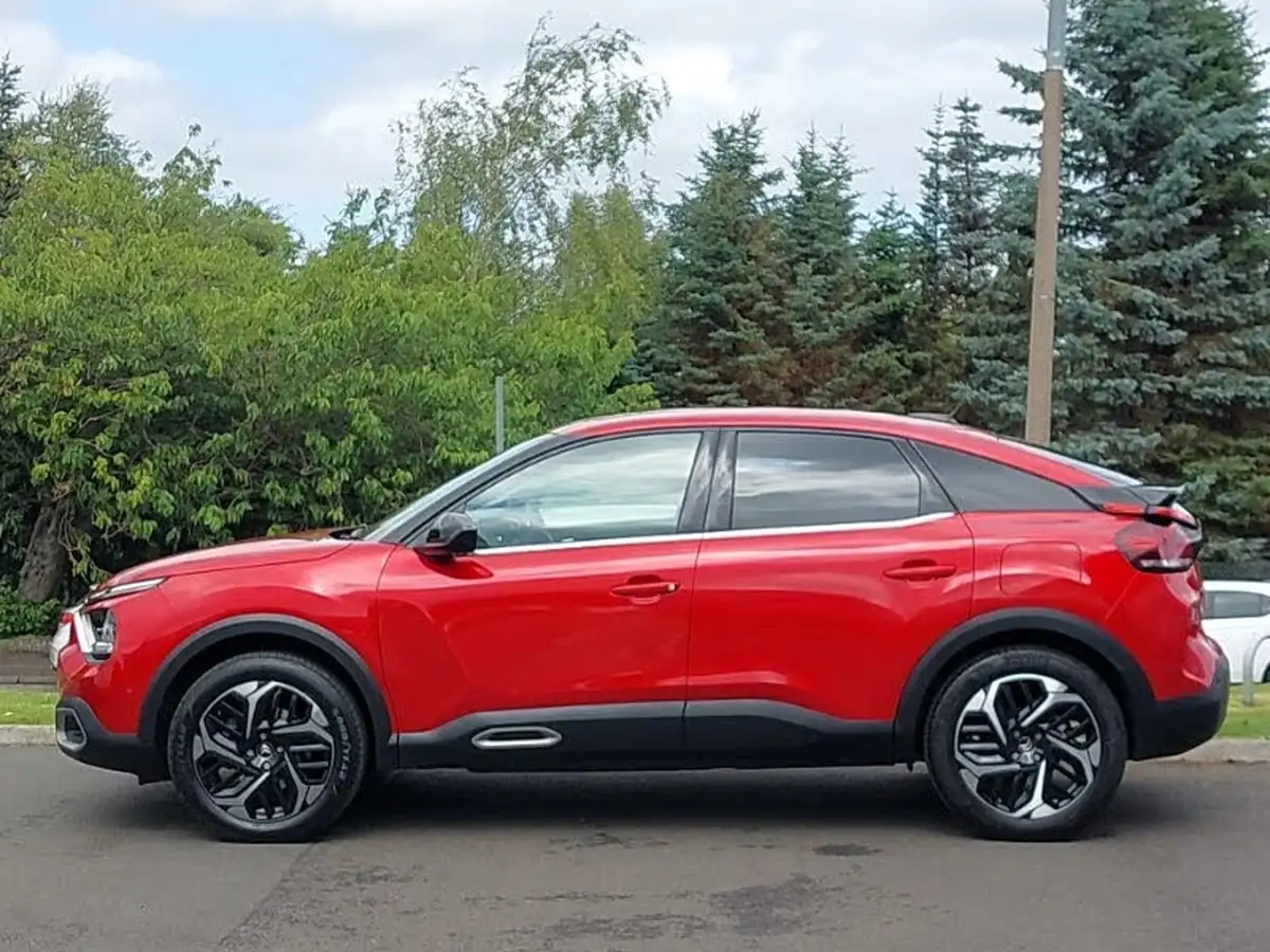 2021-citroen-c4-12-puretech-shine-130ps-big-3