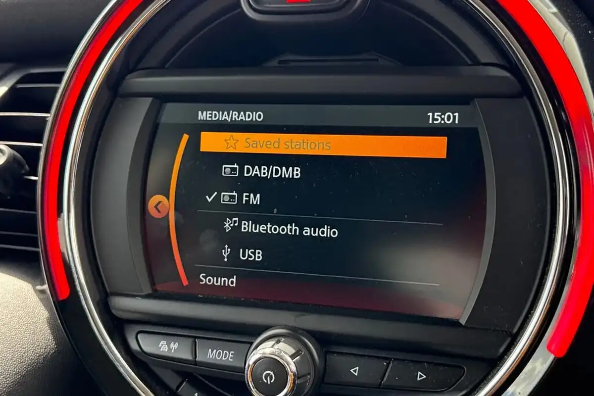 2020-mini-cooper-15-cooper-classic-hatchback-3d-auto-big-49