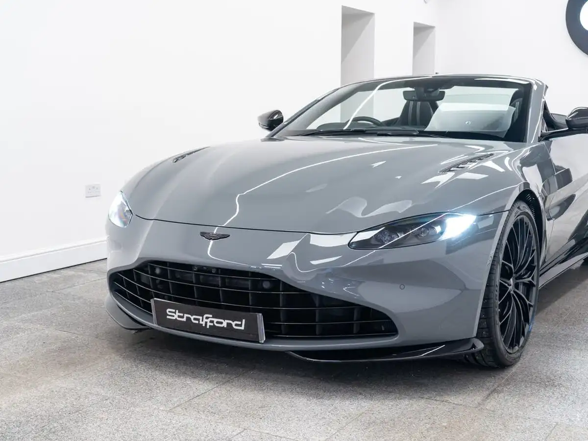 2023-aston-martin-vantage-40-v8-vantage-roadster-auto-big-22