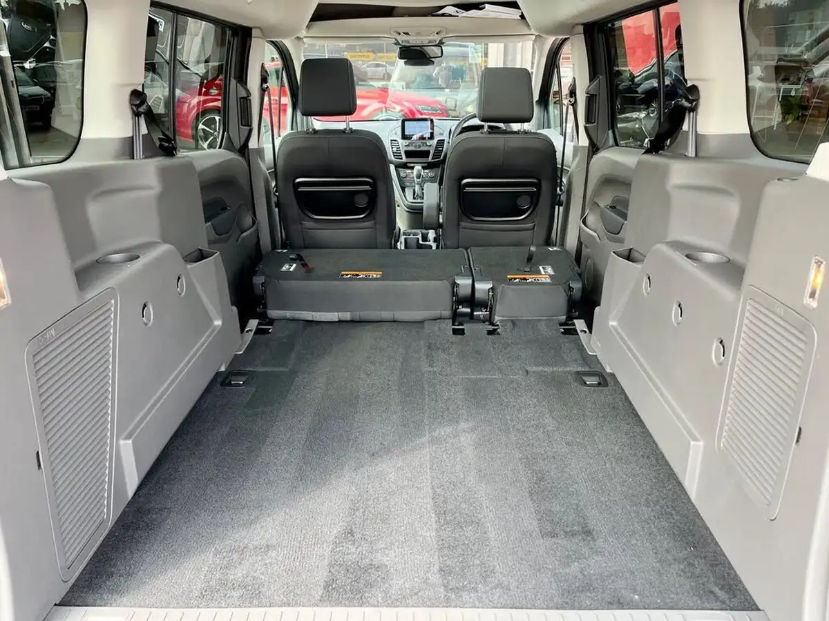2022-ford-grand-tourneo-connect-15-active-120ps-ecoblue-1499cc-powershift-big-66