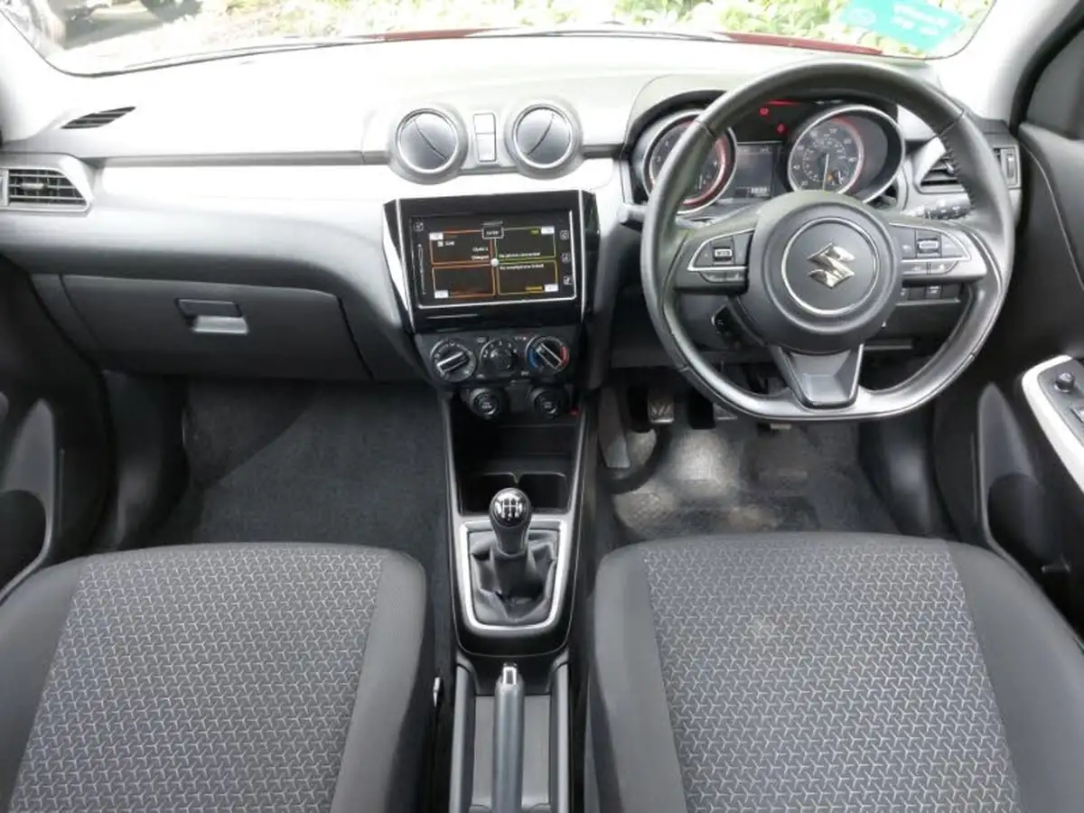 2022-suzuki-swift-12-dualjet-sz-l-big-2
