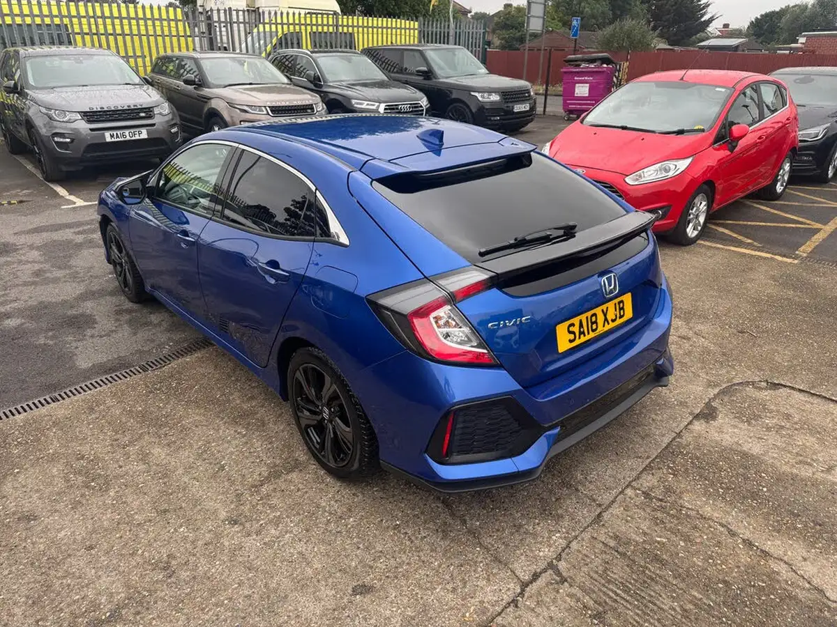 2018-honda-civic-10-vtec-turbo-sr-129ps-hatchback-5d-cvt-big-9