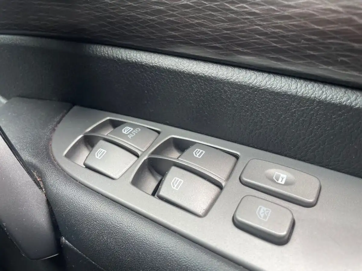 2019-kgm-ssangyong-turismo-22td-ex-big-38
