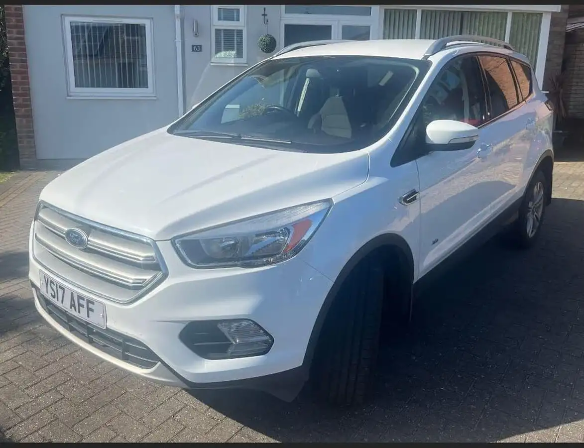 2017-ford-kuga-20tdci-zetec-powershift-big-0