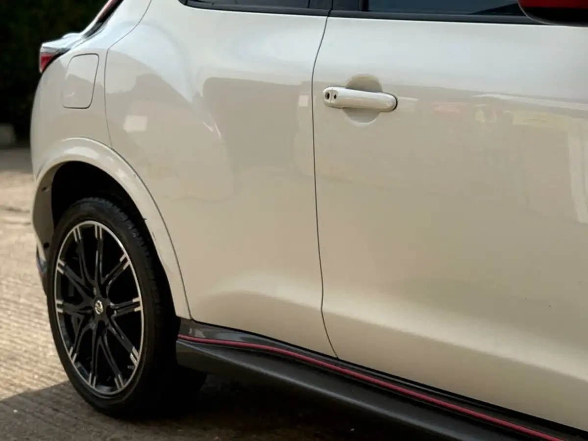 2015-nissan-juke-16-nismo-rs-218ps-big-20