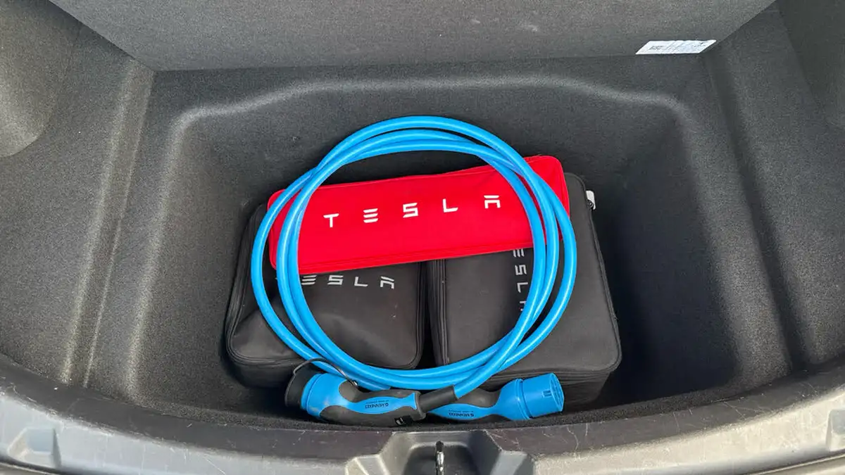 2021-tesla-model-3-e-long-range-4x4-big-14