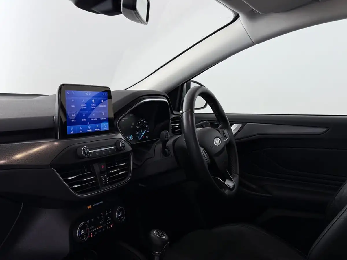 2020-ford-focus-15t-titanium-x-hatchback-big-15