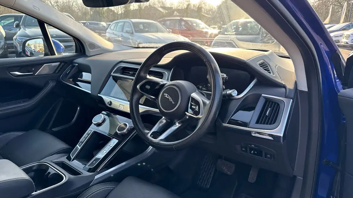 2021-jaguar-i-pace-ev400-hse-big-8