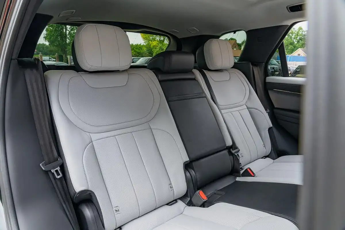 2024-land-rover-range-rover-sport-30-p460e-dynamic-se-big-24