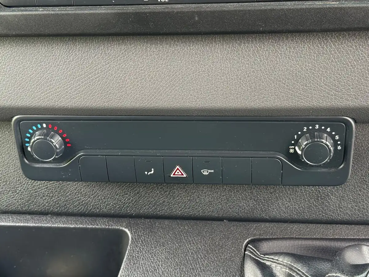 2020-mercedes-benz-sprinter-20cdi-315-l1h1-progressive-big-19