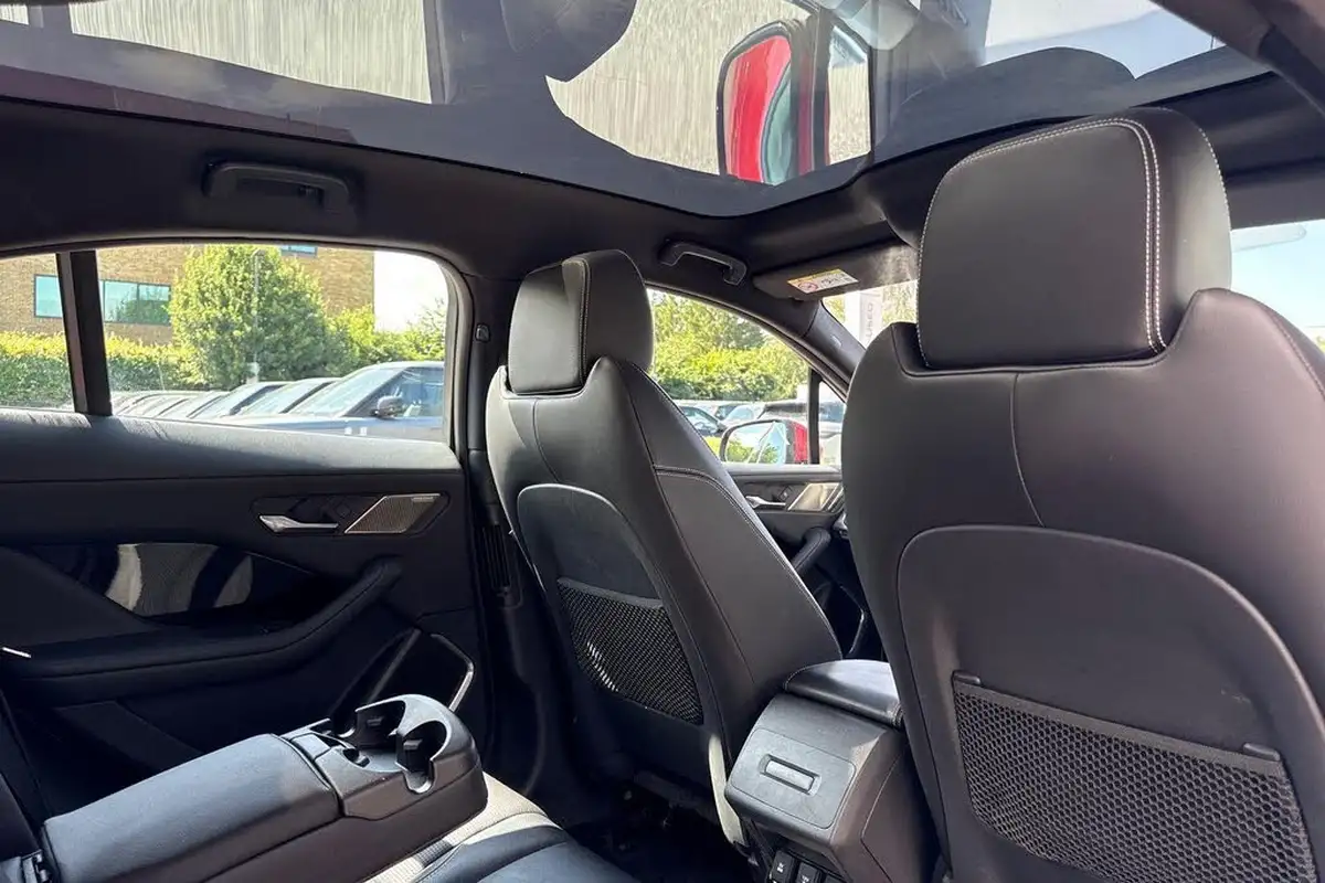 2019-jaguar-i-pace-ev400-se-big-28