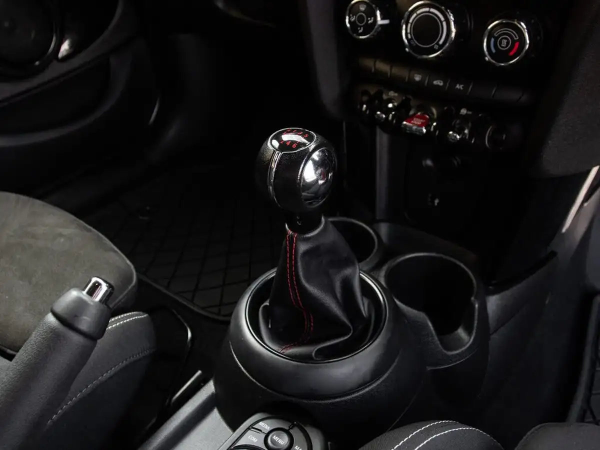 2018-mini-cooper-15-cooper-classic-ss-hatchback-5d-big-36