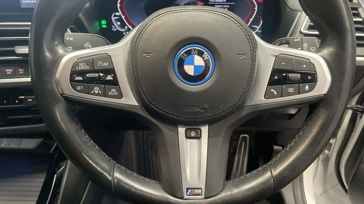 2022-bmw-ix3-e-m-sport-big-21