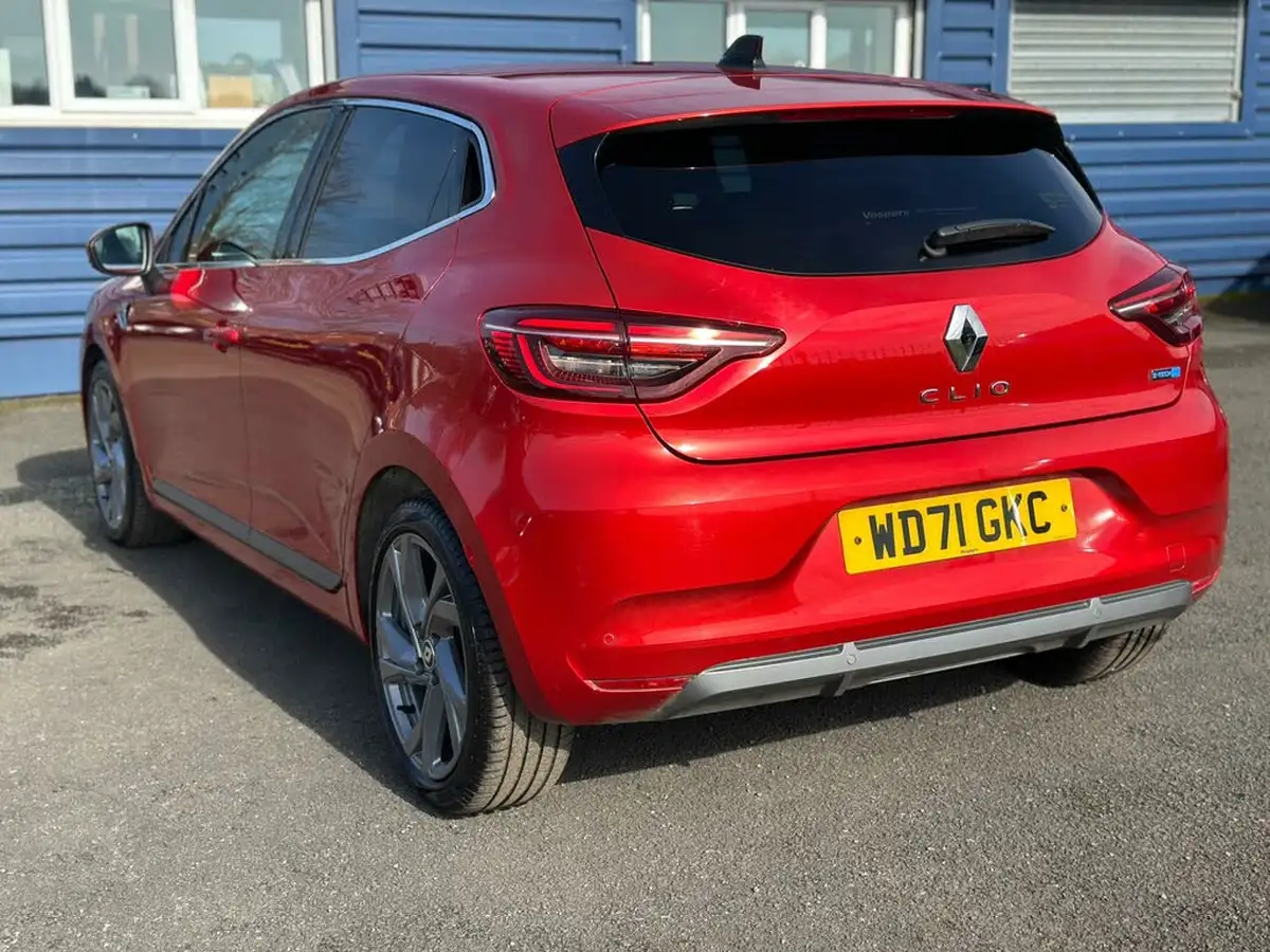 2022-renault-clio-16-rs-line-140ps-rs-line-e-tech-hybrid-big-1