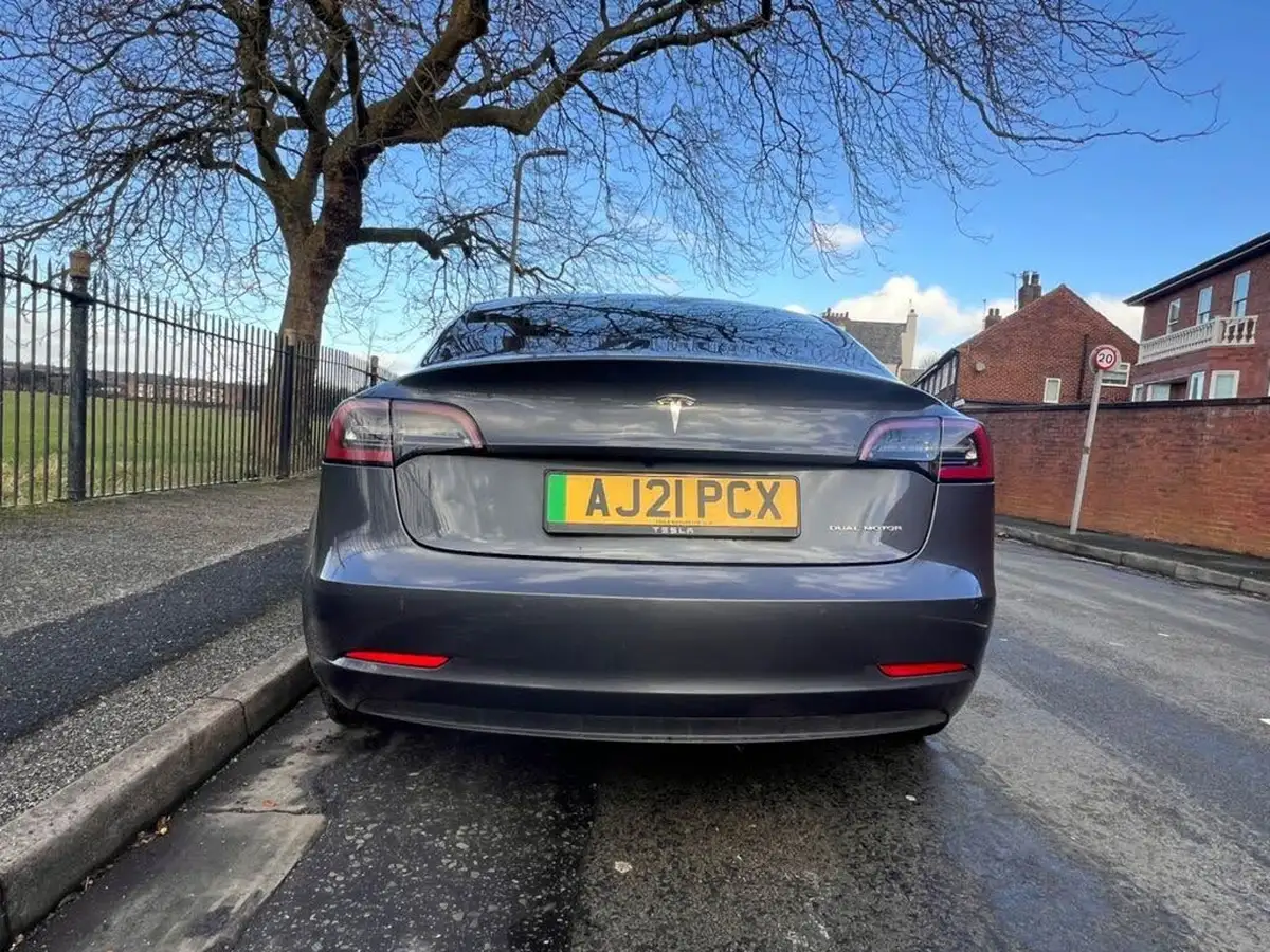 2021-tesla-model-3-e-long-range-4x4-big-8
