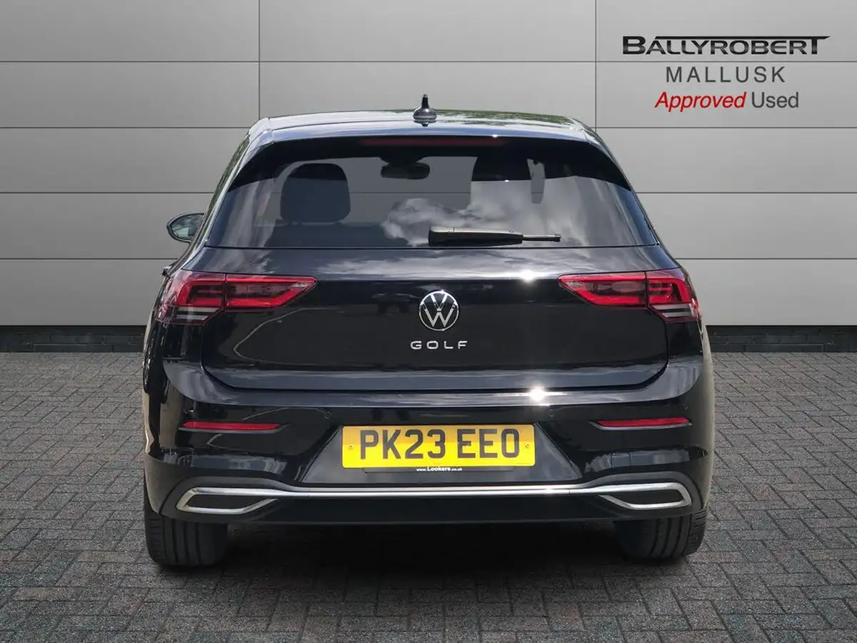 2023-volkswagen-golf-15-tsi-style-edition-150ps-big-10