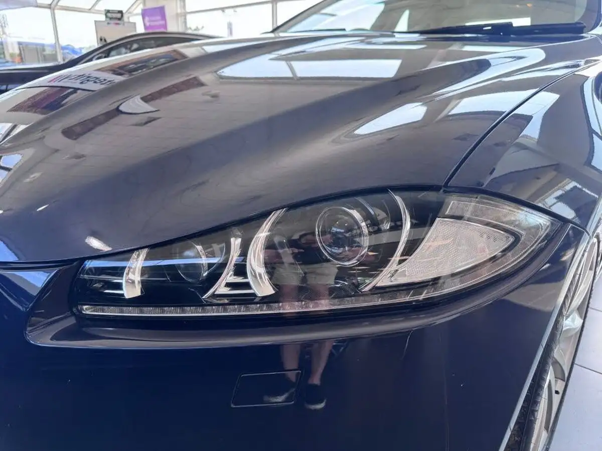 2014-jaguar-xf-30td-premium-luxury-saloon-4d-big-55