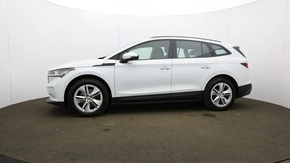 2022-skoda-enyaq-e-60-big-34