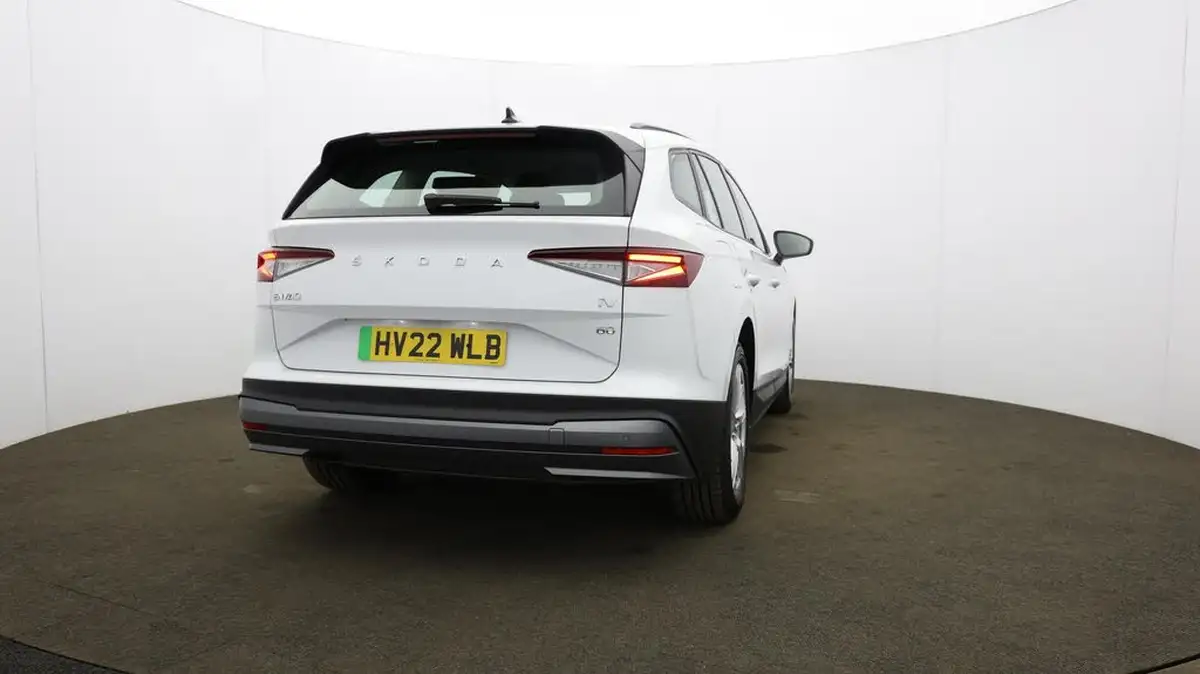 2022-skoda-enyaq-e-60-big-62
