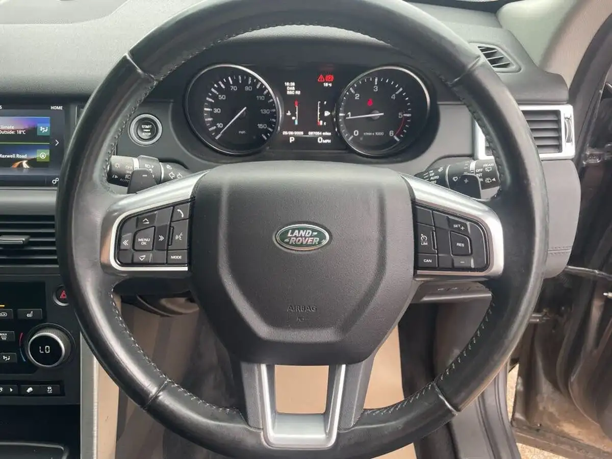 2015-land-rover-discovery-sport-20td4-se-tech-180ps-auto-big-14