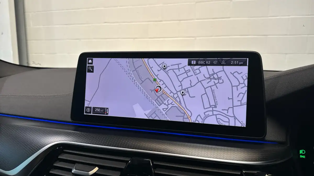 2021-bmw-5-series-20td-520d-m-sport-mht-touring-5d-big-21