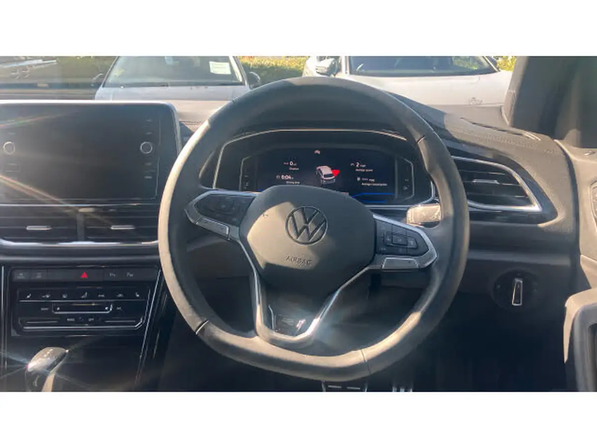 2024-volkswagen-t-roc-15-tsi-r-line-hatchback-5d-dsg-big-9