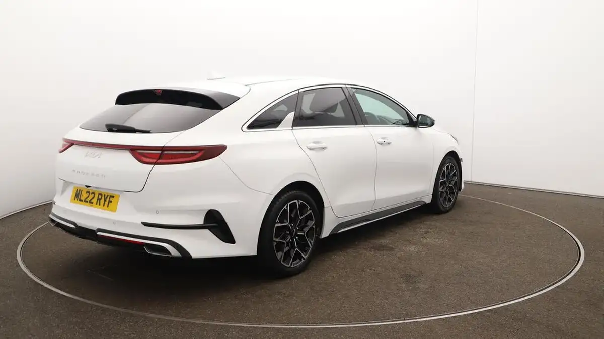 2022-kia-pro-ceed-15-t-gdi-gt-line-big-55