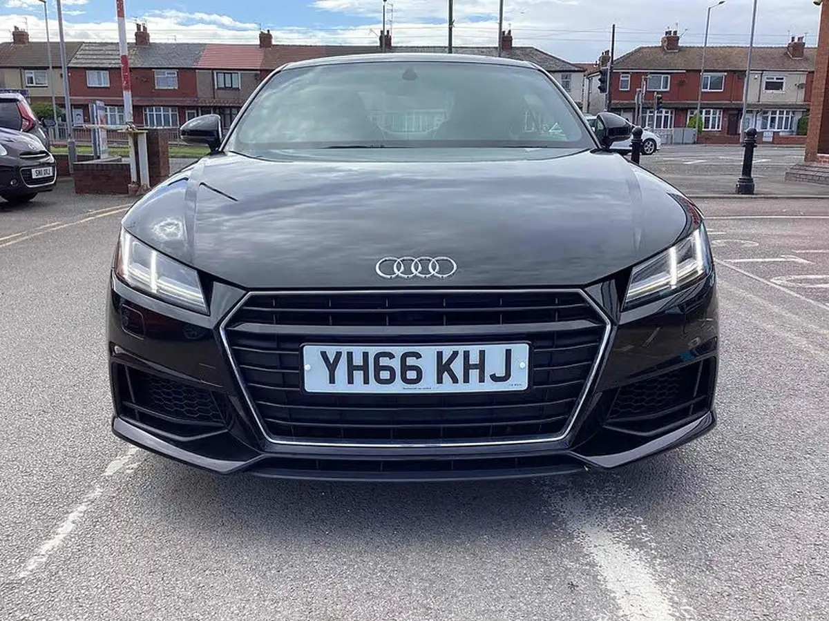 2016-audi-tt-coupe-18-tfsi-s-line-big-22