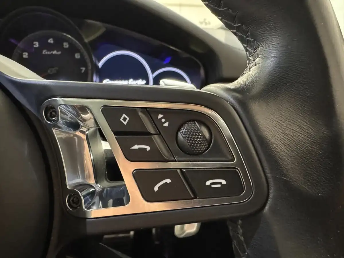 2022-porsche-cayenne-40-v8-turbo-station-wagon-big-14