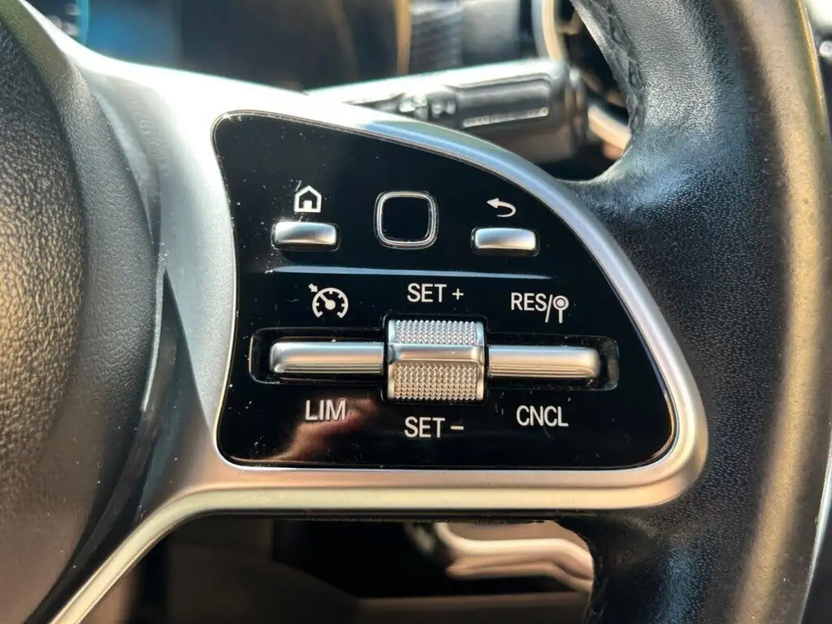 2018-mercedes-benz-a-class-15d-a180d-sport-116ps-ss-hatchback-5d-7g-dct-big-17
