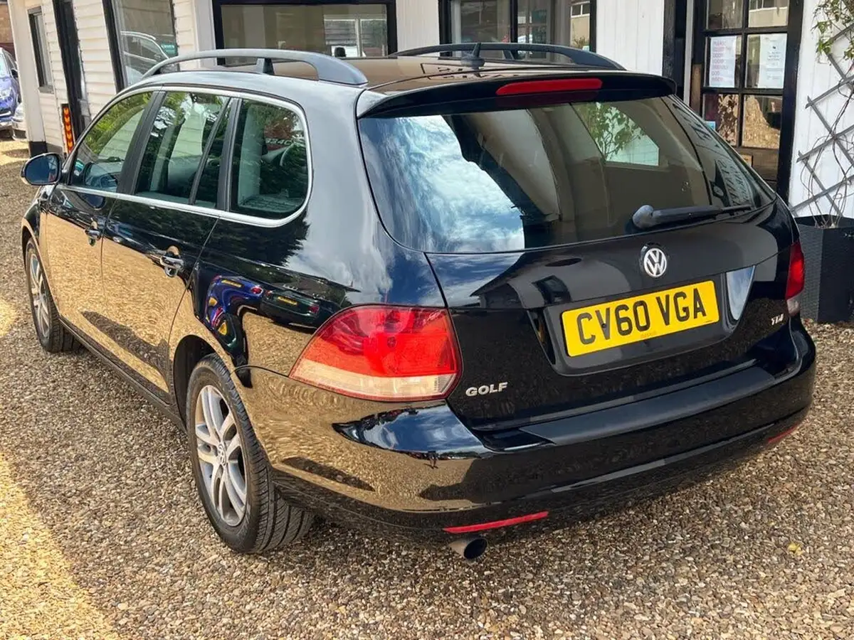 2011-volkswagen-golf-16td-se-105ps-estate-5d-big-12