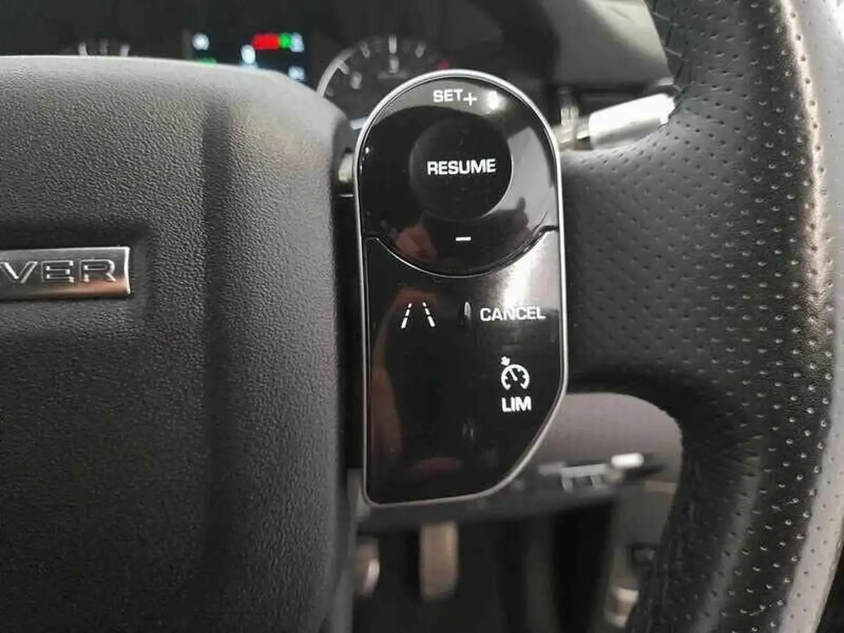 2020-land-rover-range-rover-evoque-20-d150-r-dynamic-big-17