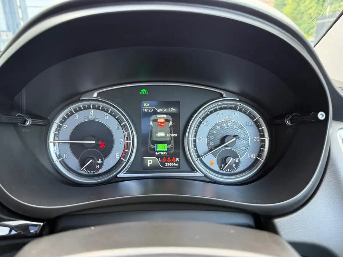 2023-suzuki-s-cross-15-ultra-allgrip-big-11