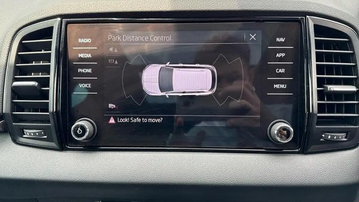 2022-skoda-karoq-15-tsi-sportline-dsg-big-38